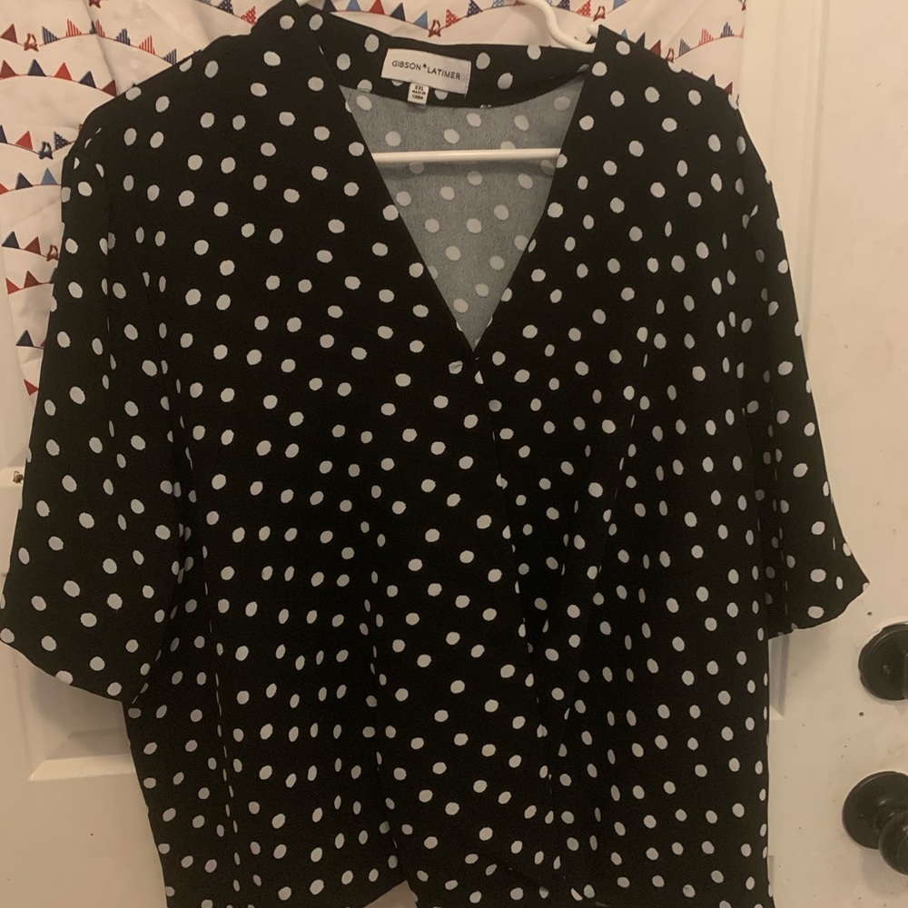 NWOT 2x Gibson Latimer blouse